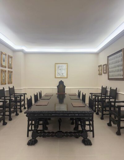 mesa antigua sala de honor del circulo mercantil lpa